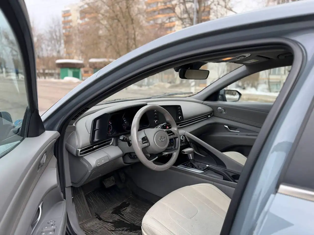 Hyundai Elantra 2021 б/у - Авто в Москва