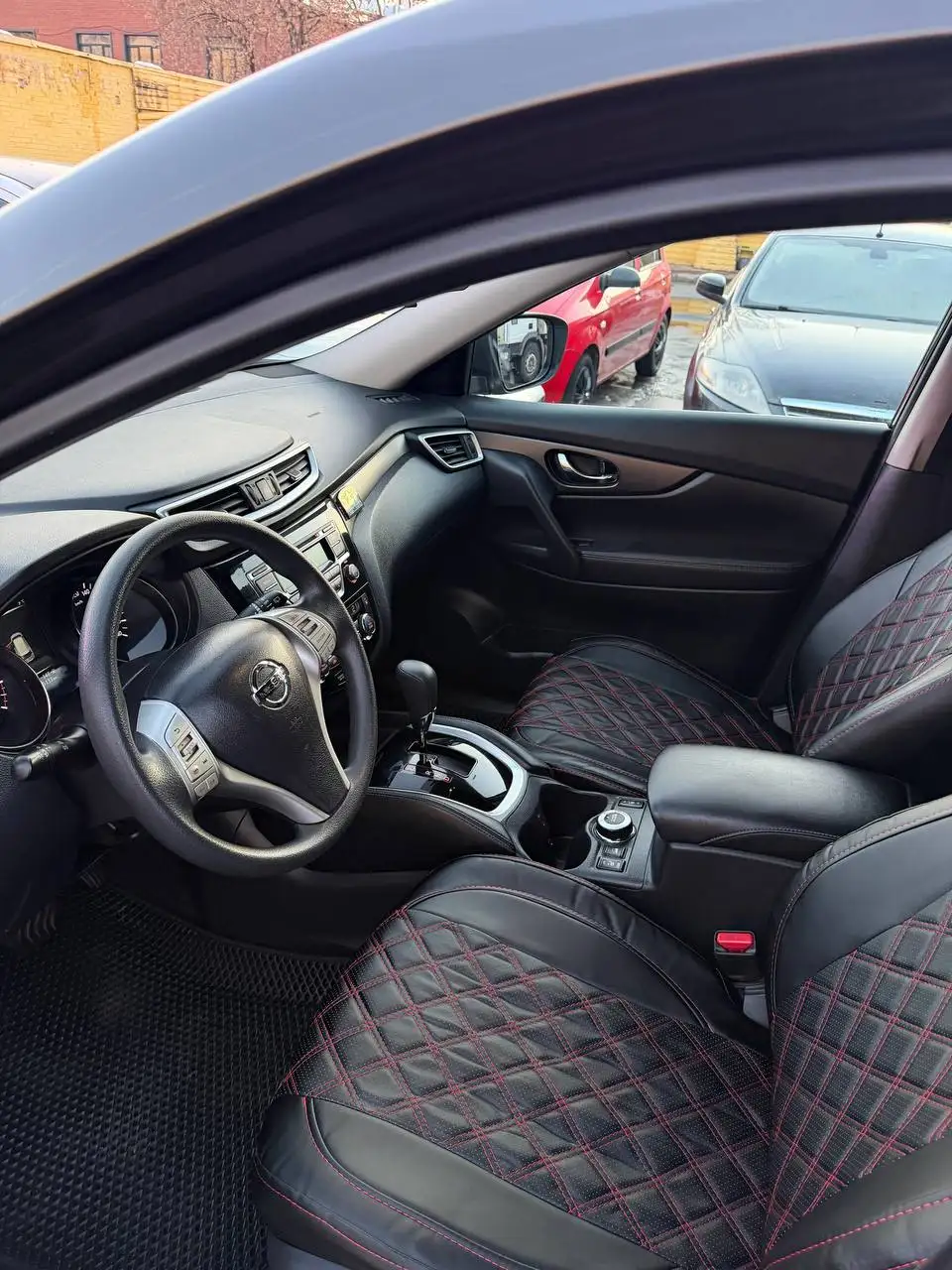 Nissan X-Trail 2017 в Москве - Авто в Москва