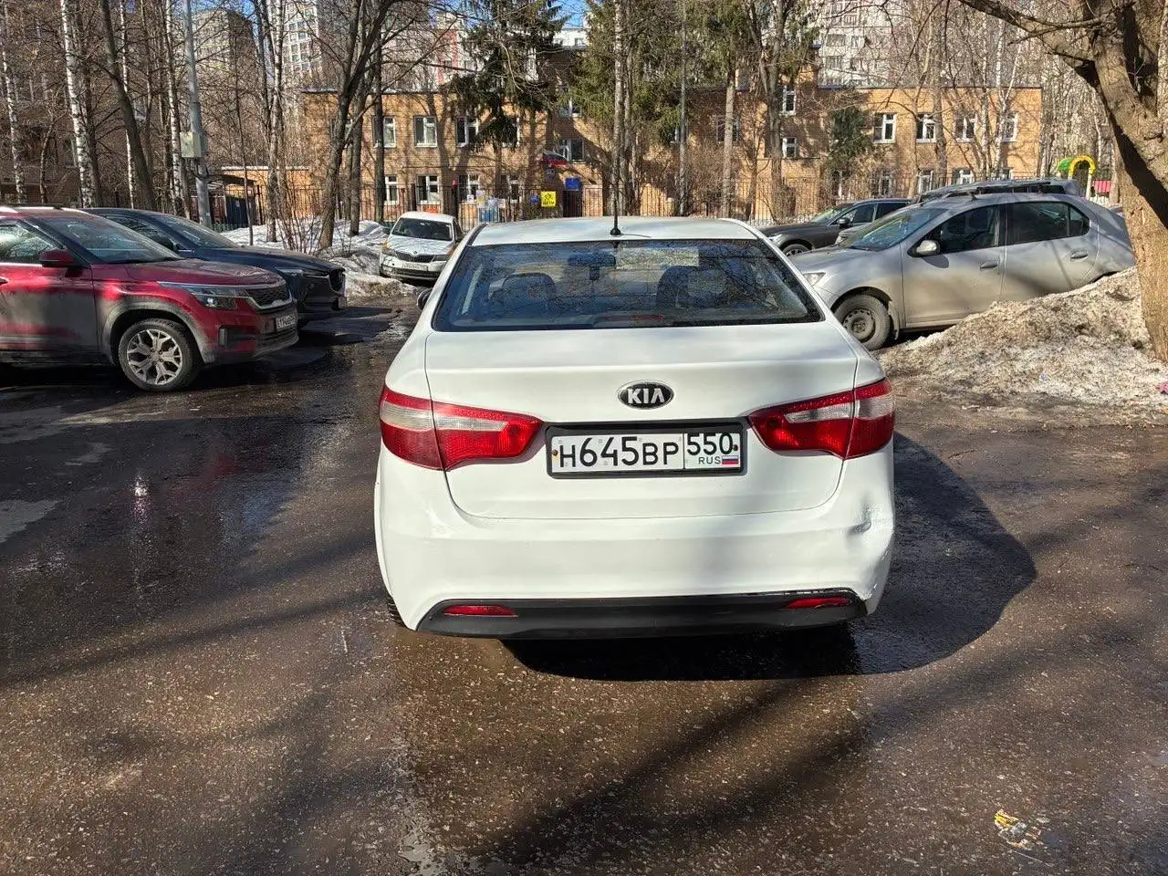 KIA RIO 2013 года выпуска - Легковые автомобили (Авто) в Москва