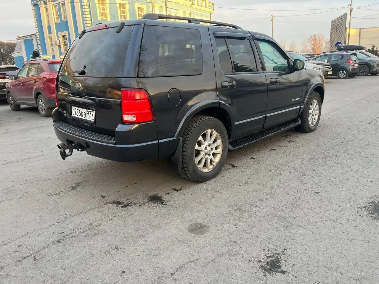 Ford Explorer 2002 года выпуска - Авто в Москва