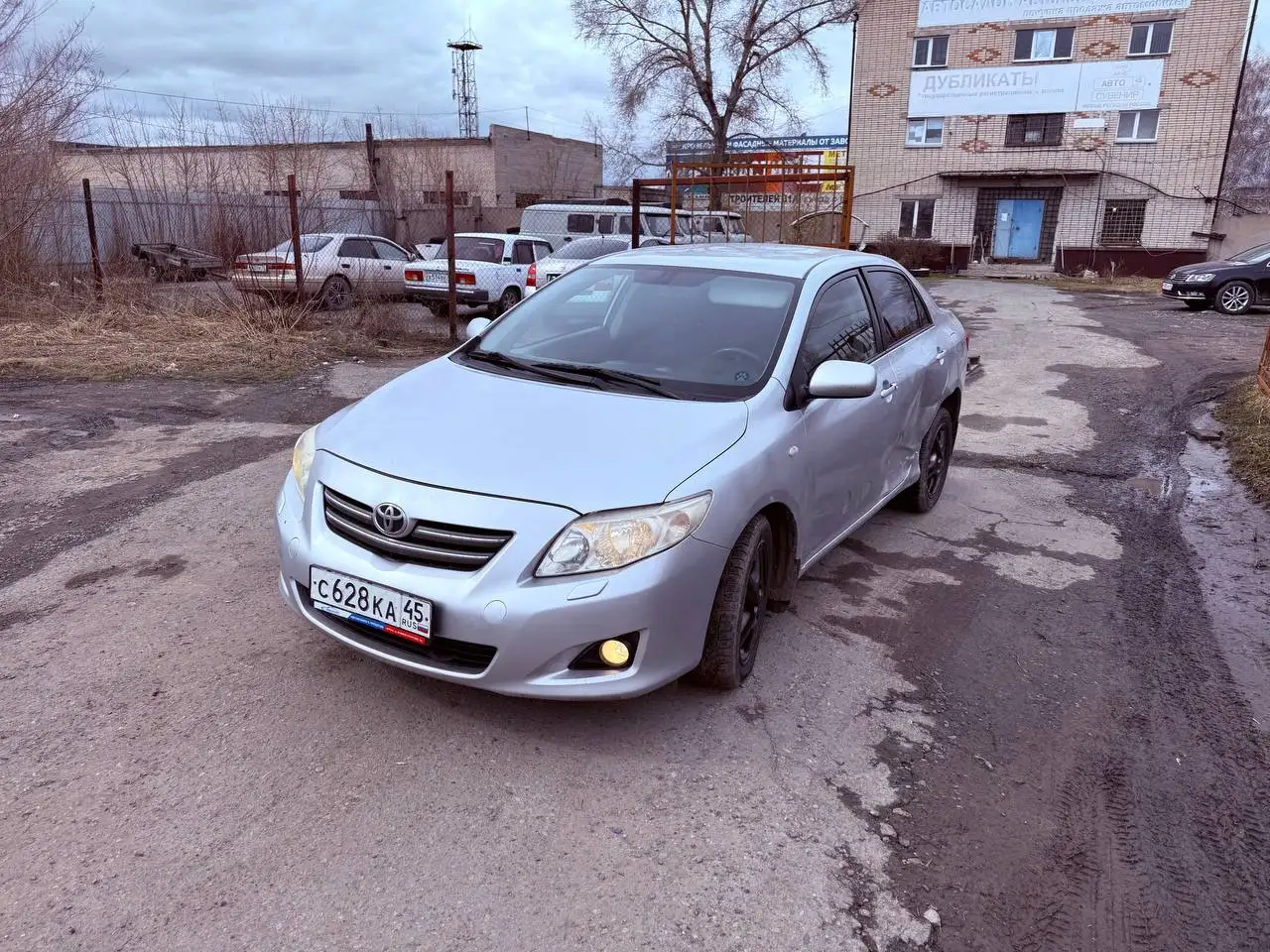 Автомобиль 2008 года с автоматом, автозапуском - Легковые автомобили (Авто) в Москва