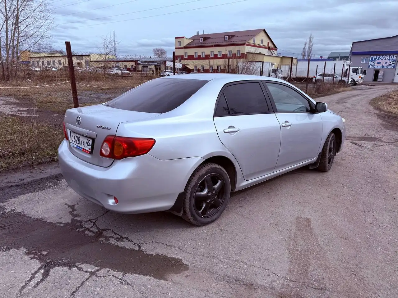 Автомобиль 2008 года с автоматом, автозапуском - Легковые автомобили (Авто) в Москва