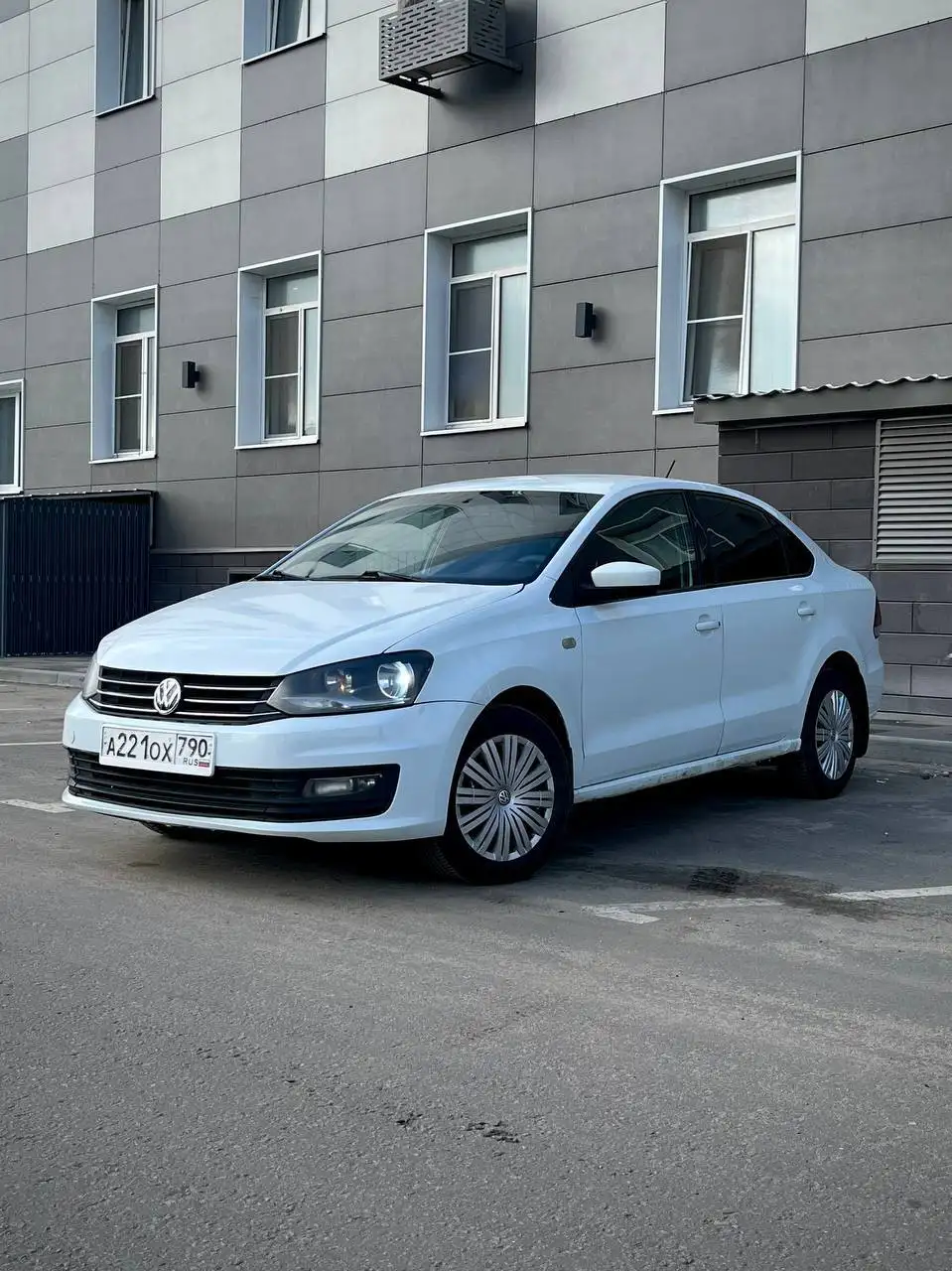Volkswagen POLO 2018 с пробегом 530.000 км - Авто в Москва