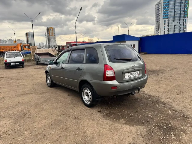 Lada Kalina 2011 универсал в Набережных Челнах - Запчасти в Набережные Челны