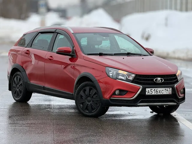 LADA VESTA CROSS 2021 в Москве - Легковые авто в Москва
