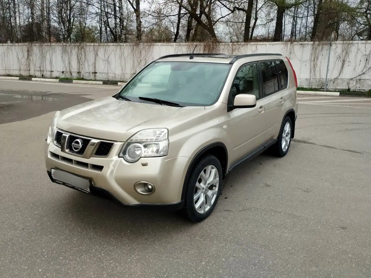 Nissan X-TRAIL 2011 пробег 250000 км - Легковой автомобиль (Авто) в Москва