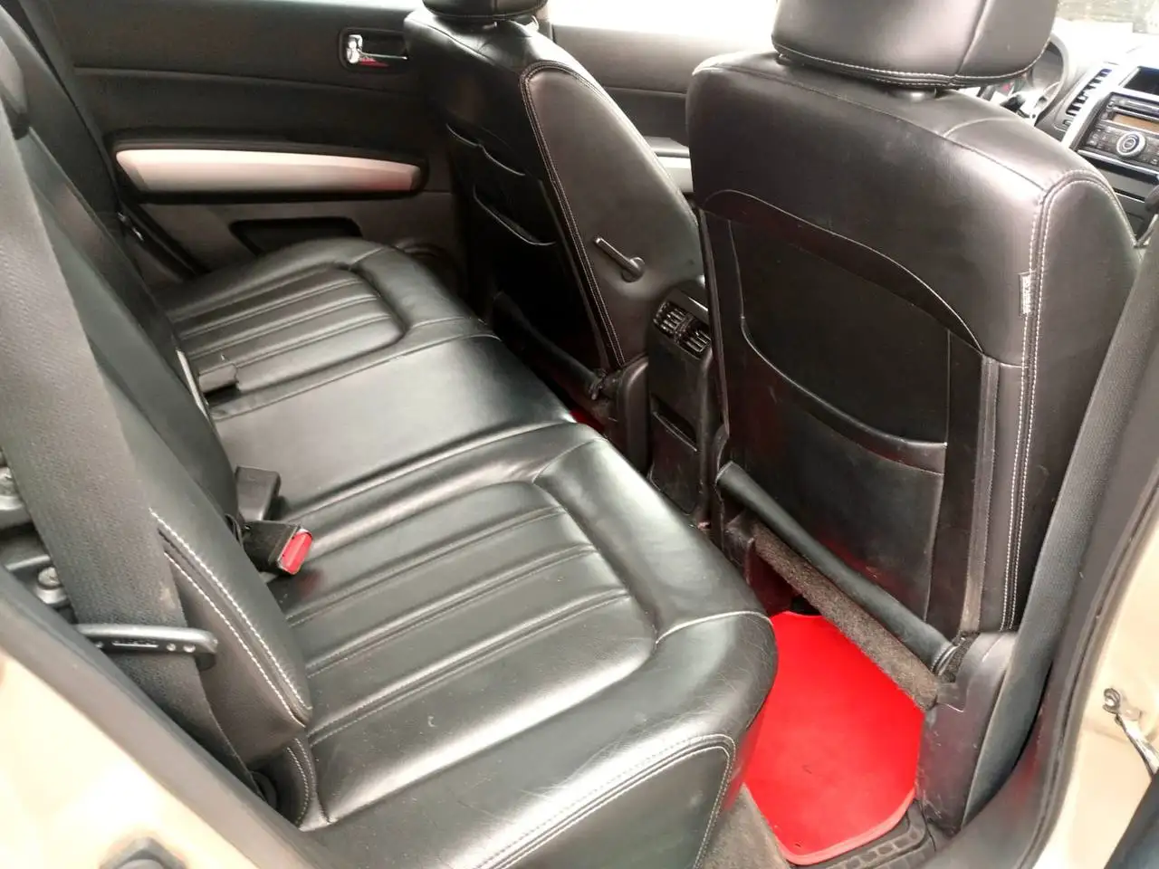 Nissan X-TRAIL 2011 пробег 250000 км - Легковой автомобиль (Авто) в Москва