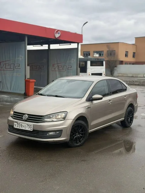 Volkswagen Polo 2016 - Автохимия в Москва