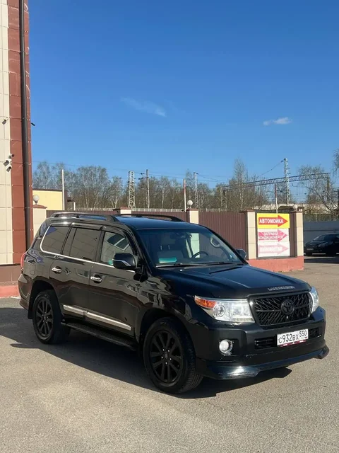 Toyota Land Cruiser 200 2012 - Квадроциклы и снегоходы в Москва