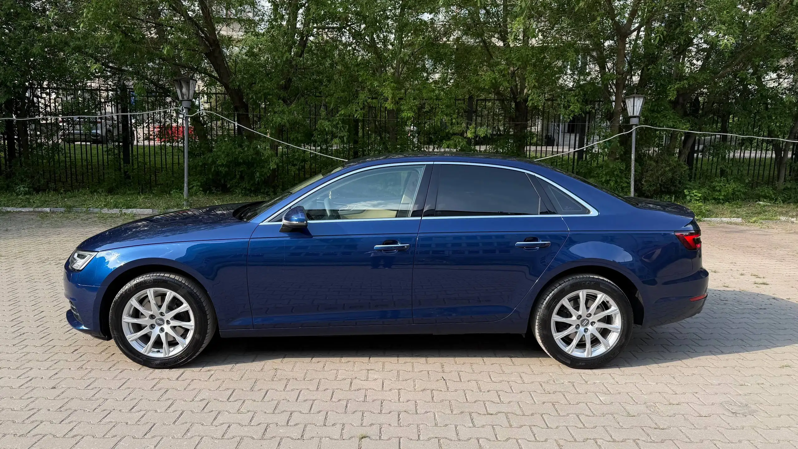 Audi A4 B9 2016 - Легковые автомобили (Авто) в Москва