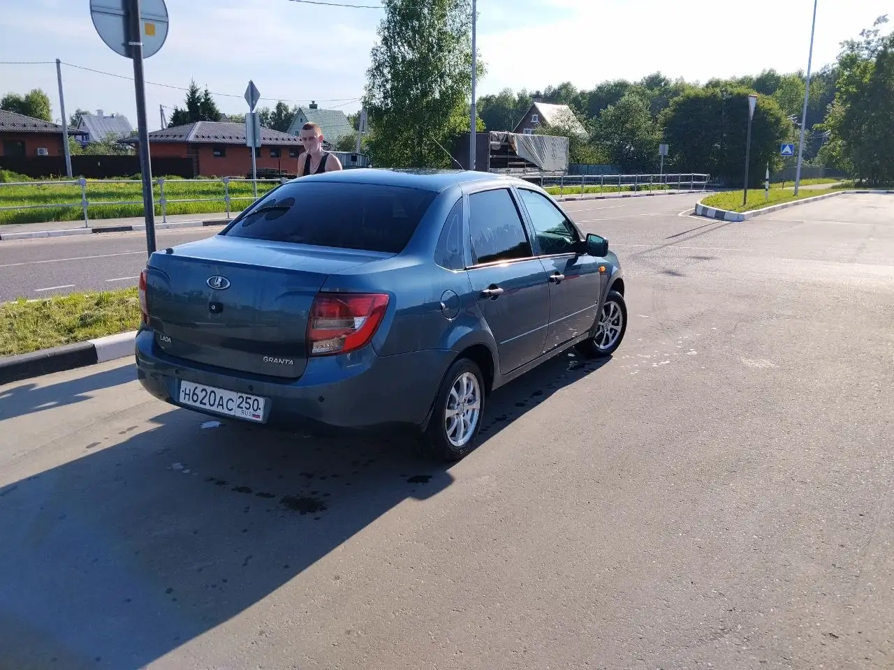 Lada Granta автомат 2014 - Легковые автомобили (Авто) в Москва