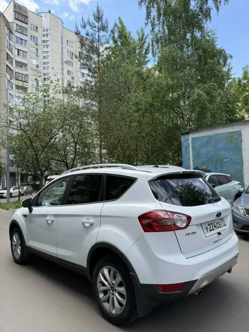 Ford Kuga 2011 - Легковые автомобили (Авто) в Москва