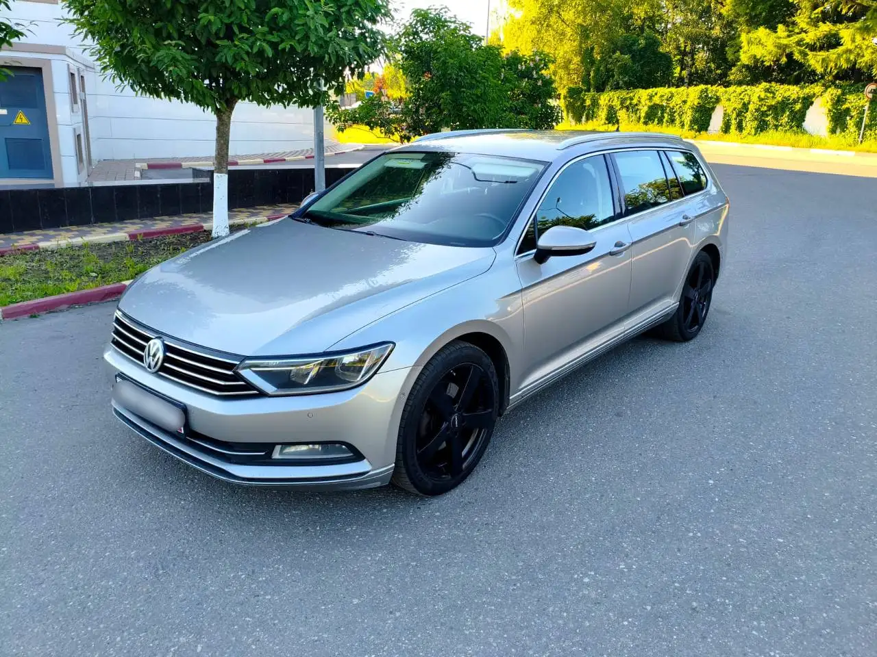 Volkswagen Passat B8 2015 - Авто в Москва