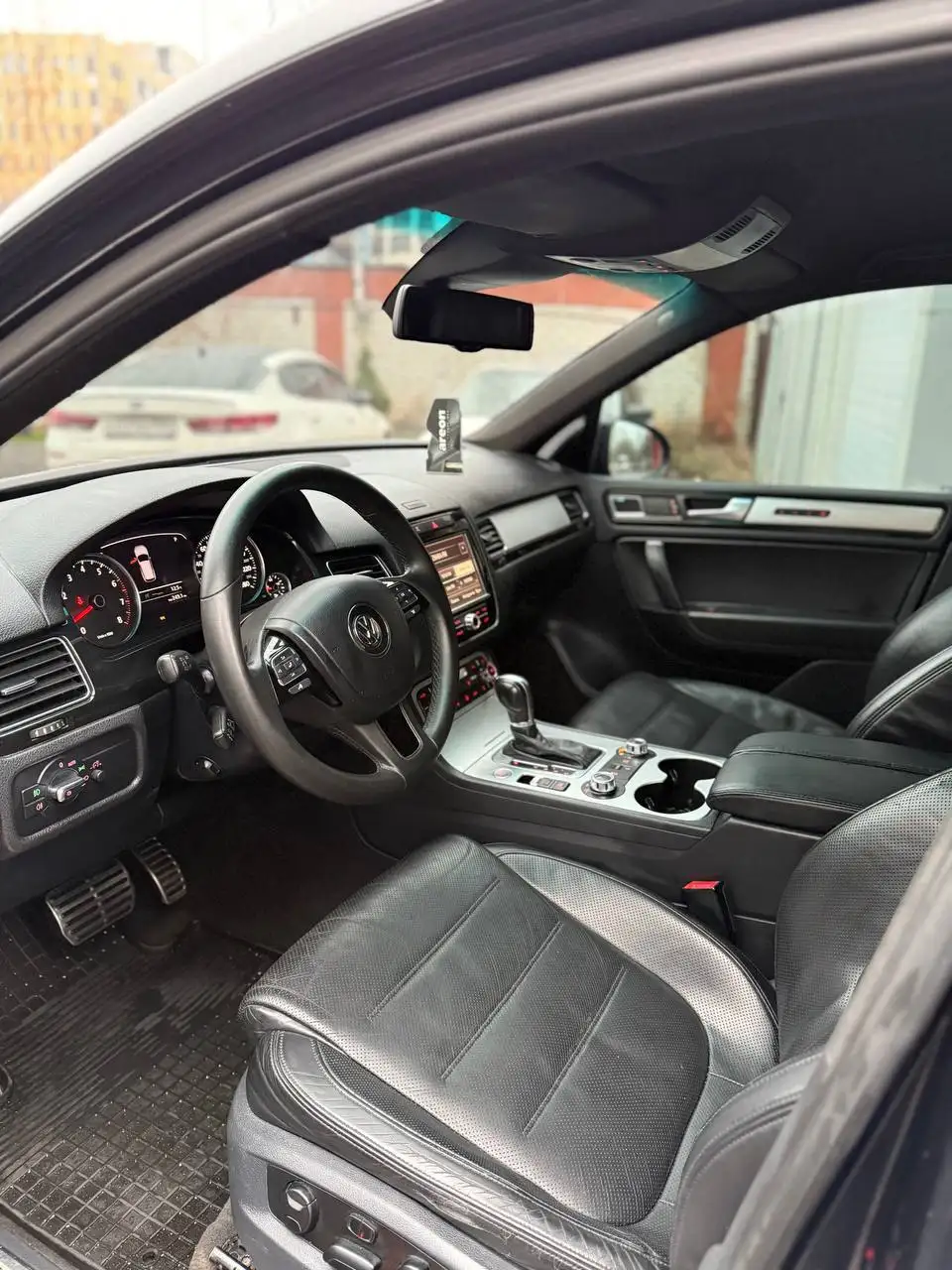 Volkswagen Touareg 2011 - Volkswagen Touareg (Авто) в Москва