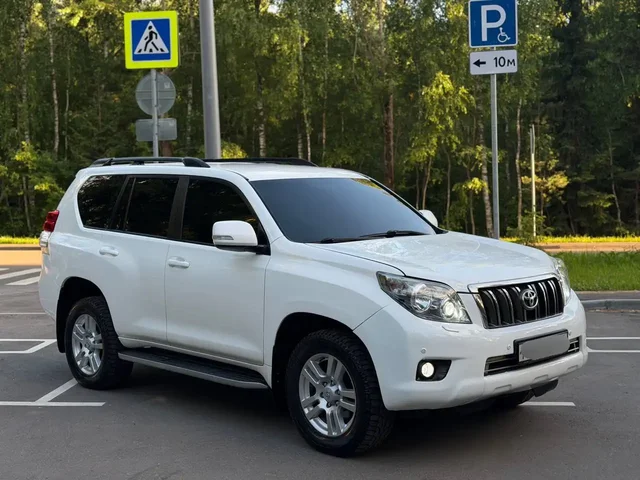 Toyota Land Cruiser Prado 2011 - Водный транспорт в Москва