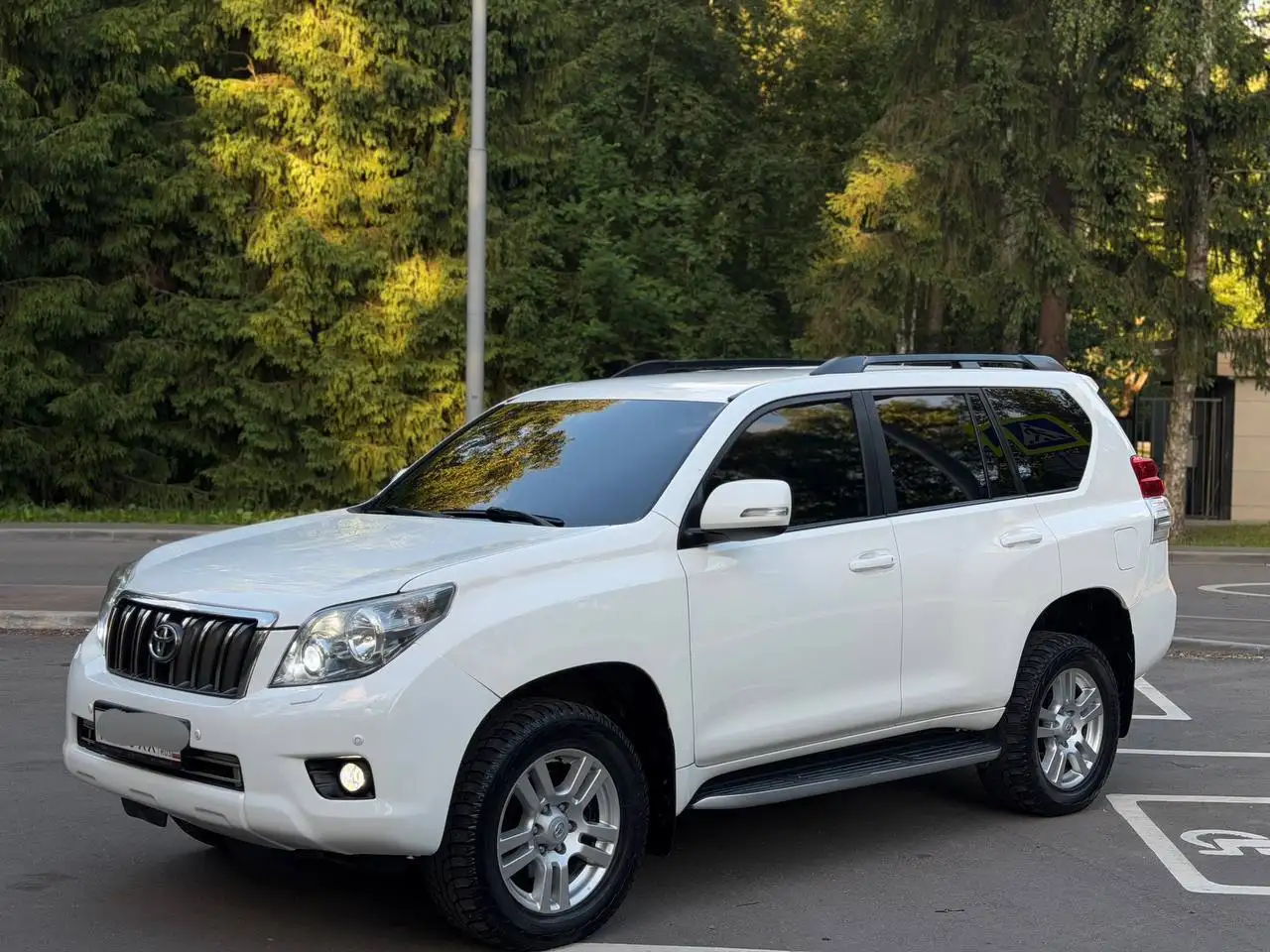 Toyota Land Cruiser Prado 2011 - Авто в Москва