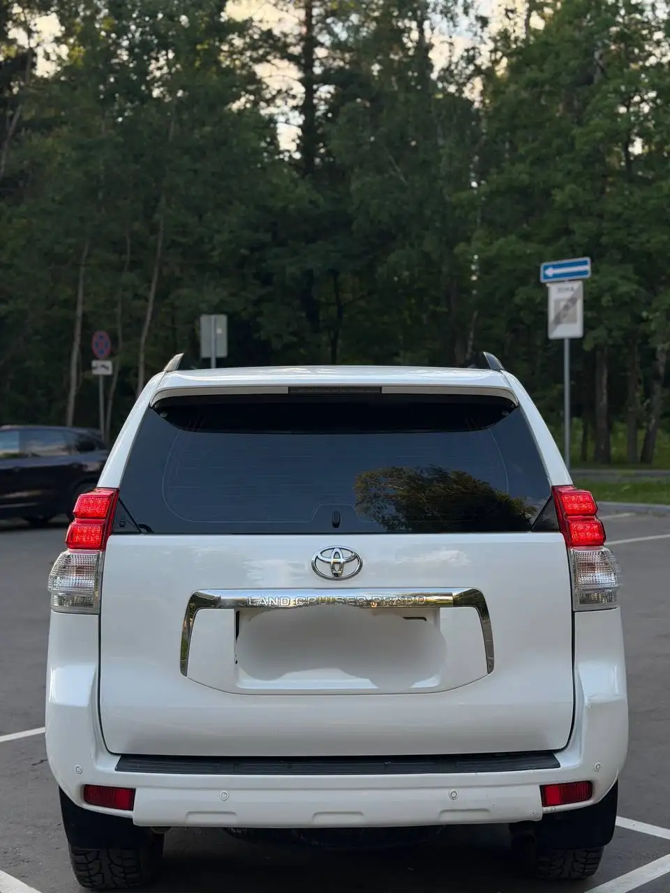 Toyota Land Cruiser Prado 2011 - Авто в Москва