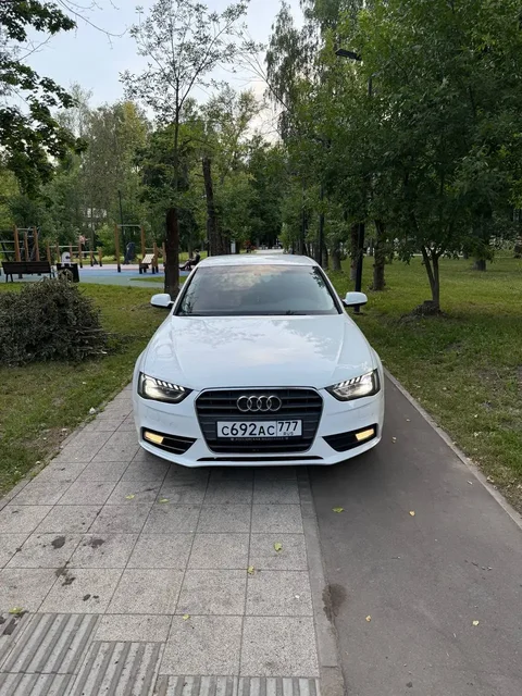 Audi A4 2013 года - Авто в Москва