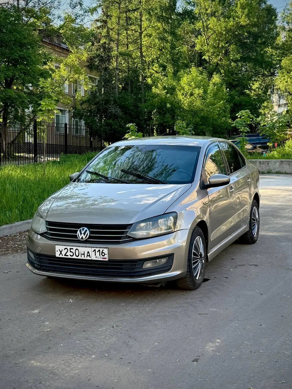 Volkswagen Polo 2016 - Легковые автомобили (Авто) в Москва