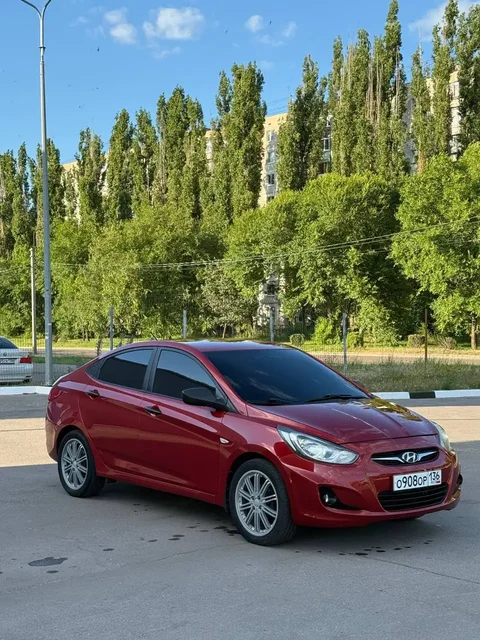 Продажа Hyundai Solaris 2014 1.6 AT - Авто в Москва