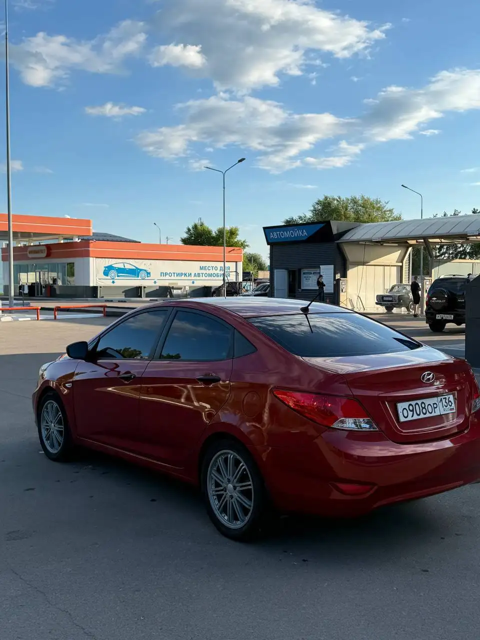 Продажа Hyundai Solaris 2014 1.6 AT - Авто в Москва