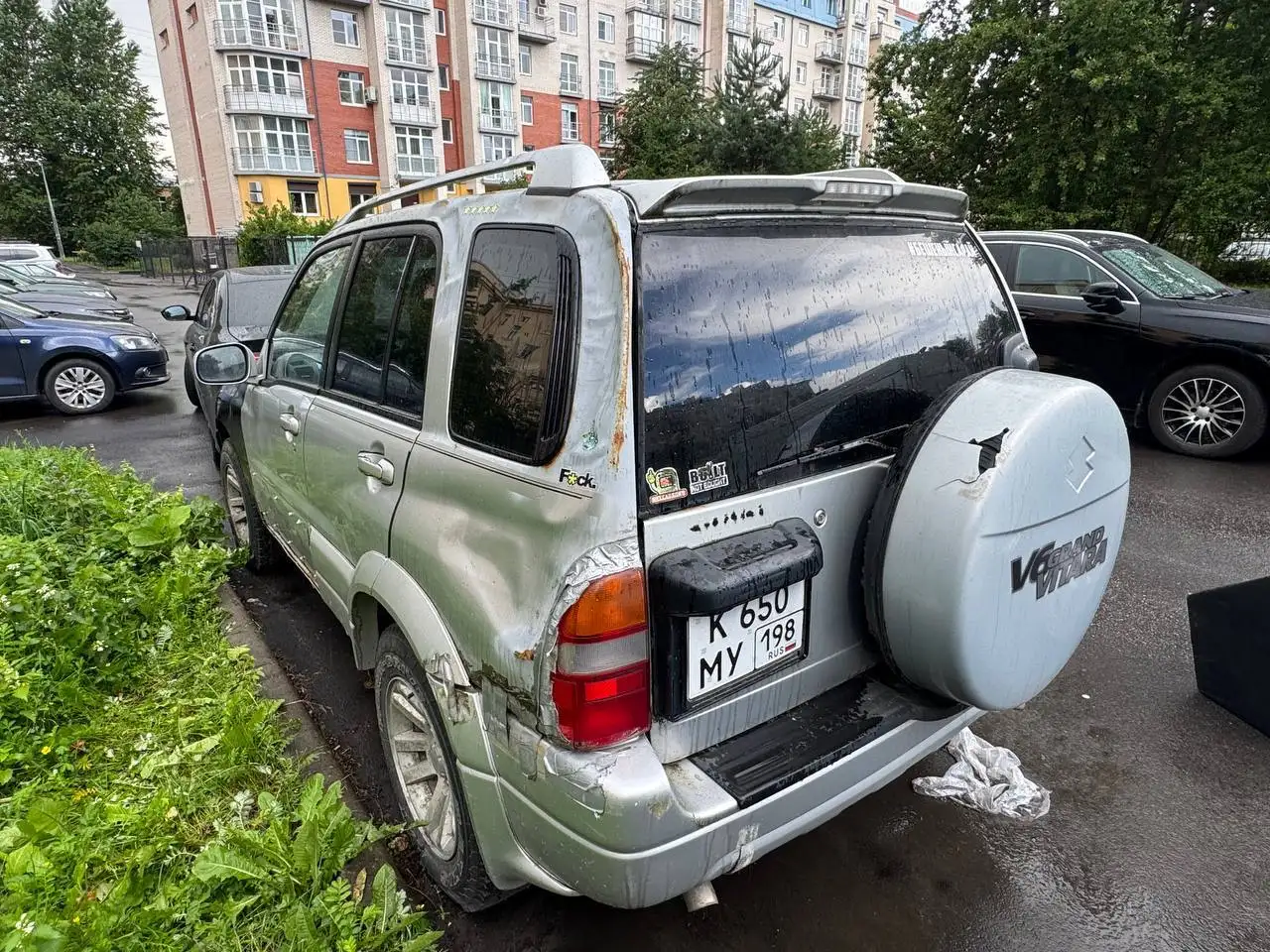 Suzuki Grand Vitara 2003 2.5 AT v6 - Внедорожники (Авто) в Санкт-Петербург