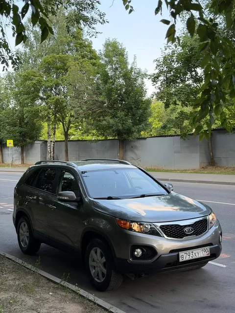 Kia Sorento 2010 - Автозапчасти и разборка в Москва