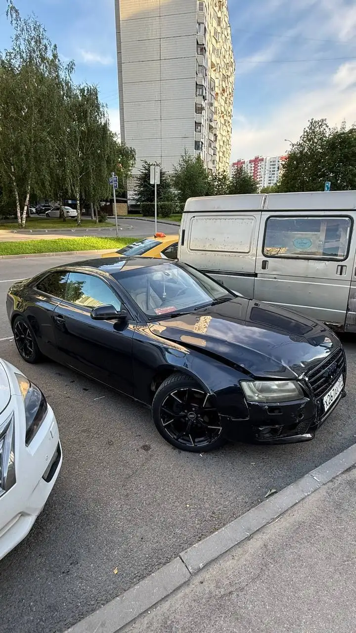 Audi A5 2010 - Авто в Москва