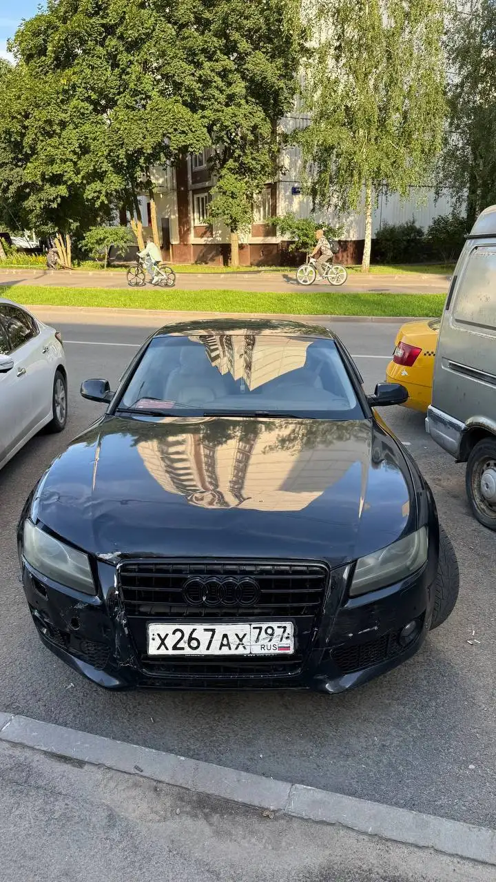 Audi A5 2010 - Авто в Москва
