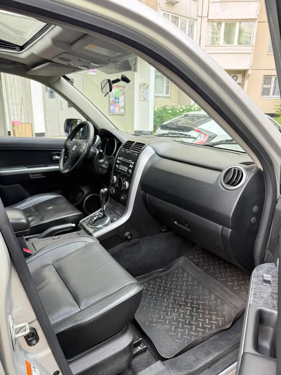 Продам Suzuki Grand Vitara 2010 - Легковые автомобили (Авто) в Москва