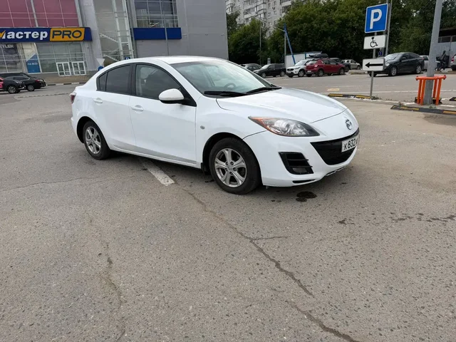 Mazda 3 2011 - Минивэны в Москва