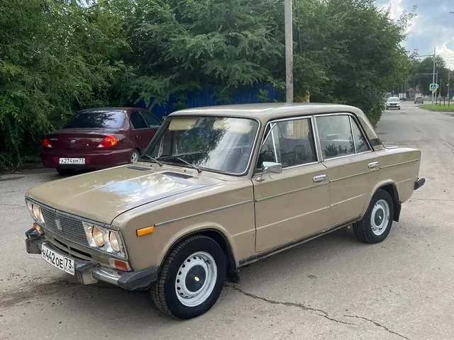 ВАЗ 2106 - Hyundai Accent в Москва