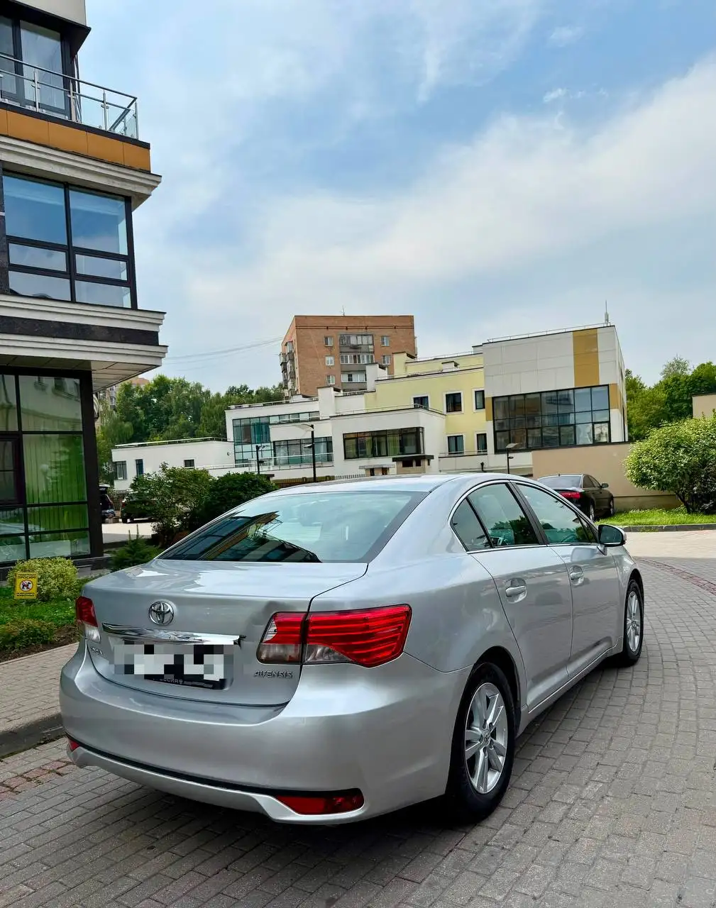 Toyota Avensis 2012 1.8 механика - Легковые автомобили (Авто) в Москва