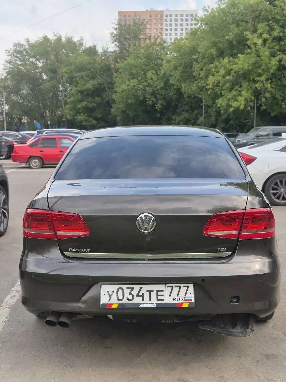 Volkswagen Passat B7 2013, 1.8 AT, 190000 км - Авто в Москва