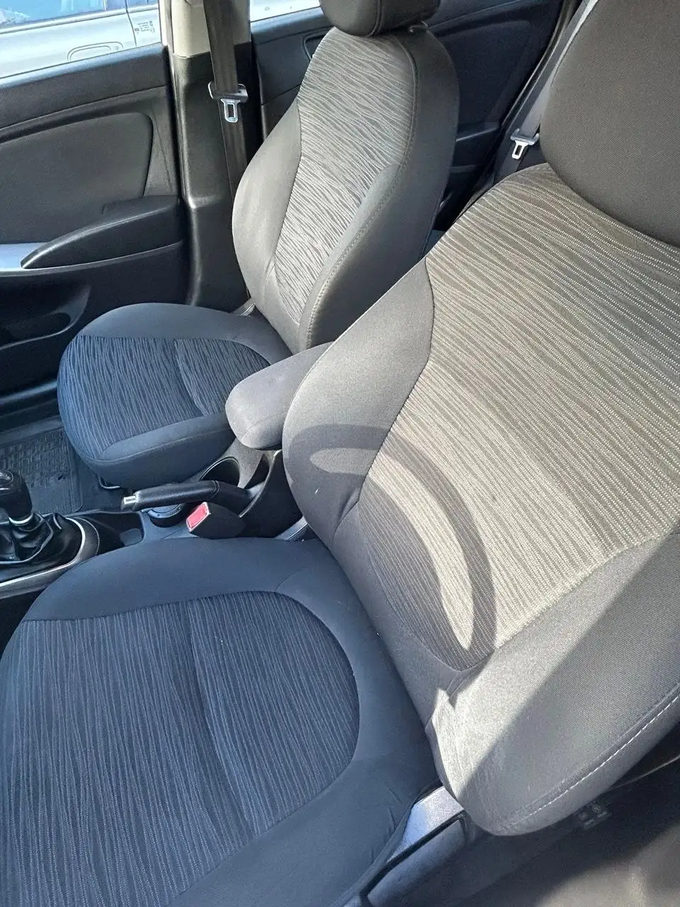 Продам Хендай Солярис 2014 - Легковые автомобили (Авто) в Москва