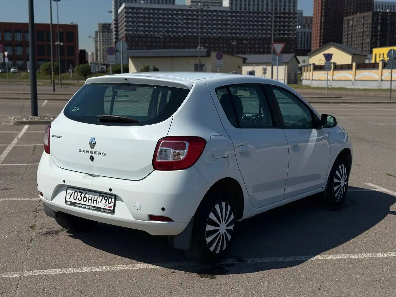 Renault Sandero 2018 с пробегом 60,000 км - Б/у автомобили (Авто) в Москва