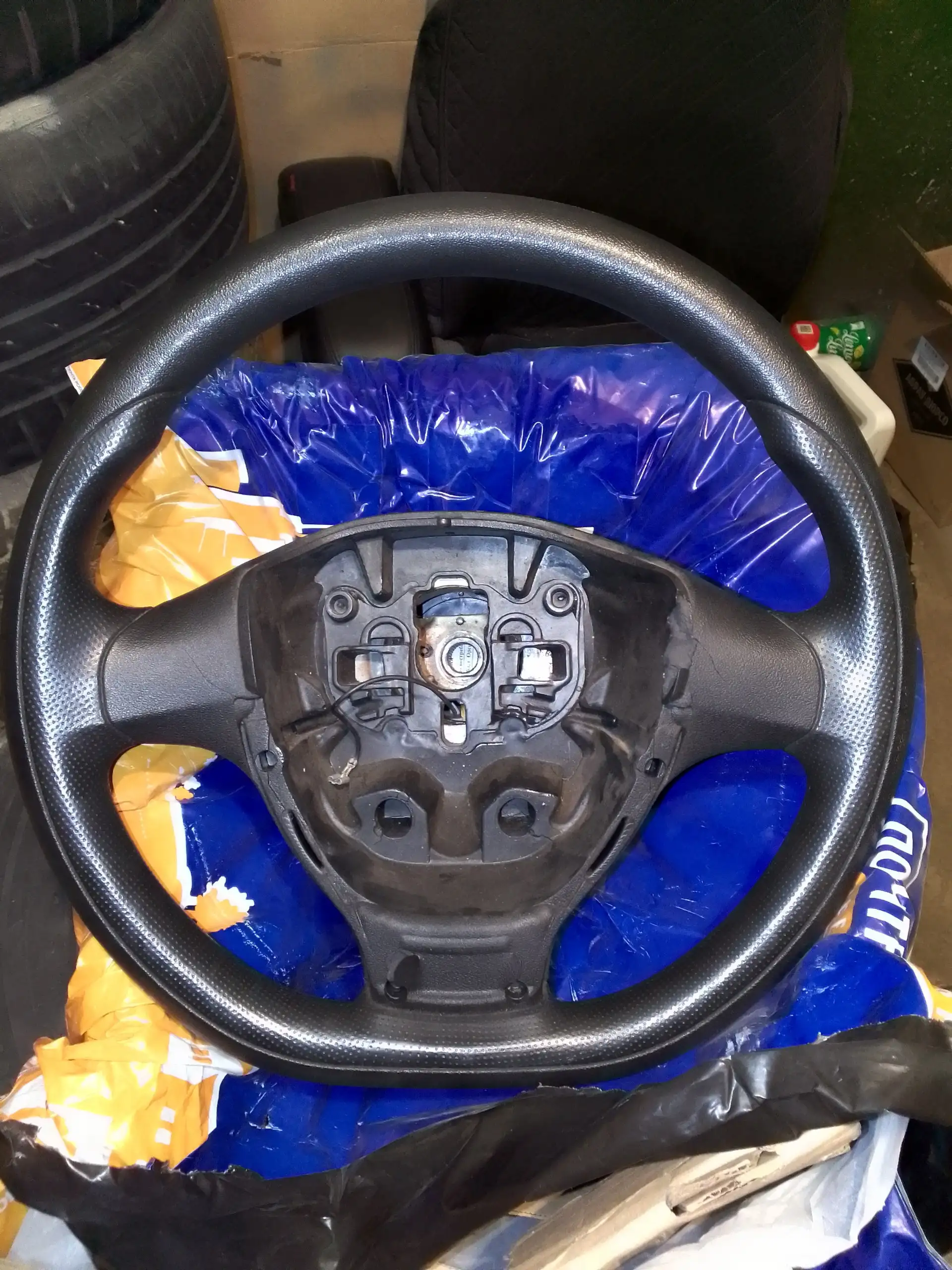 Продам рули для автомобилей - Рулевое управление (Запчасти) в Орск