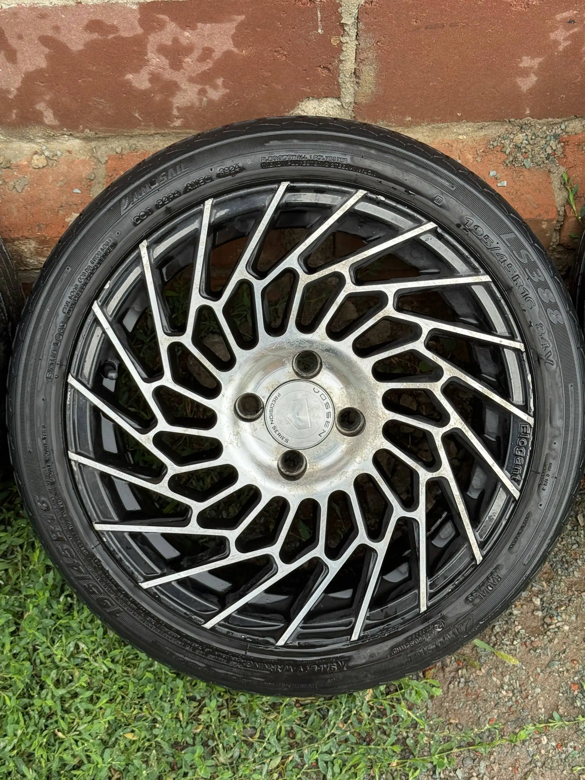 Продажа пробитого баллона R16 - Запчасти (Авто) в Орск