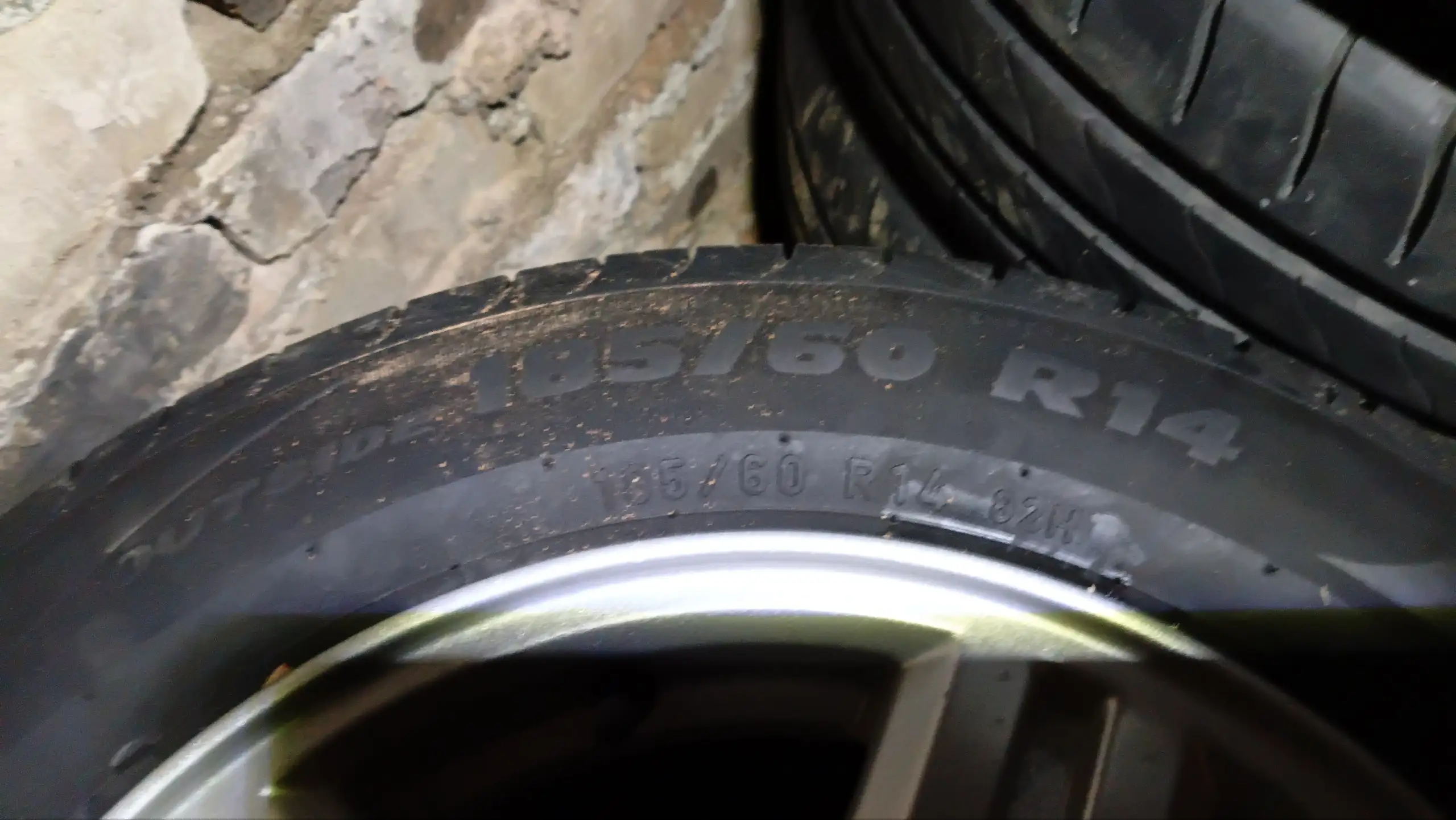 Продажа заводских торусов R14 с Приоры - Запчасти (Авто) в Орск