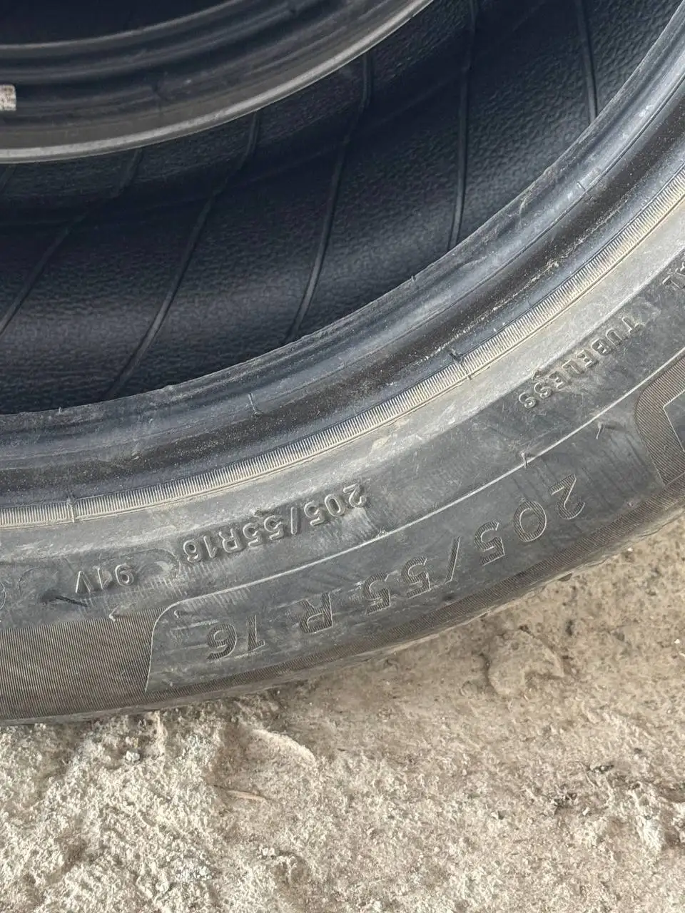 Продам шины Michelin R16 - Шины и диски (Запчасти) в Орск