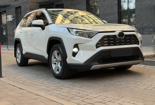 Продажа Toyota RAV4 2021 года - частное объявление в Орск