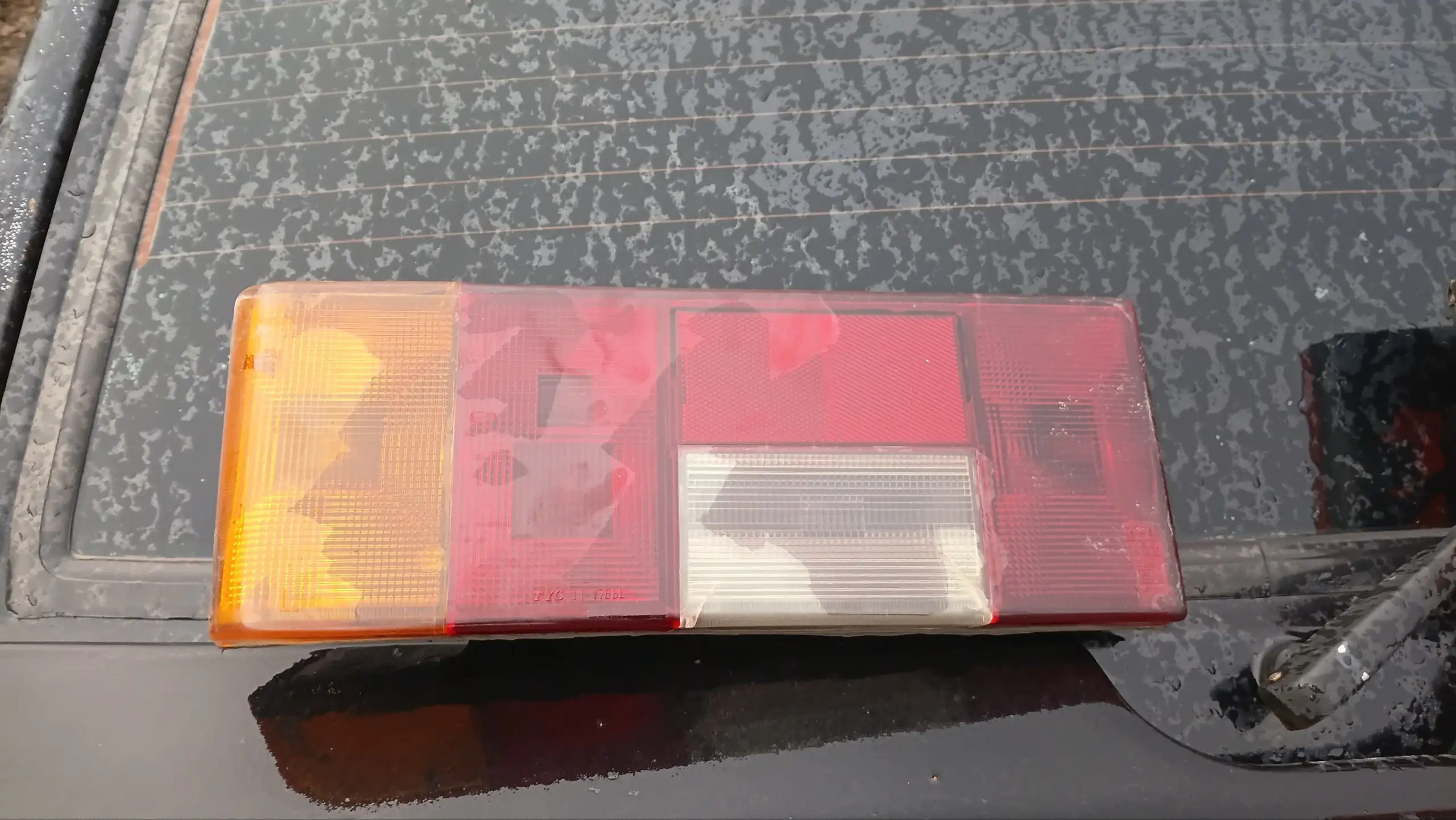 Фонари, губа на четырку, распорка на пп вазы - Запчасти в Орск