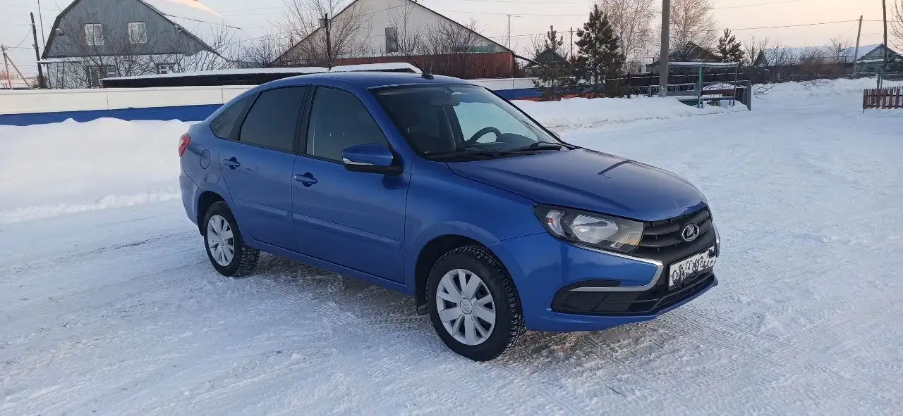 Автомобиль 2020 года выпуска с АКПП - Авто в Орск