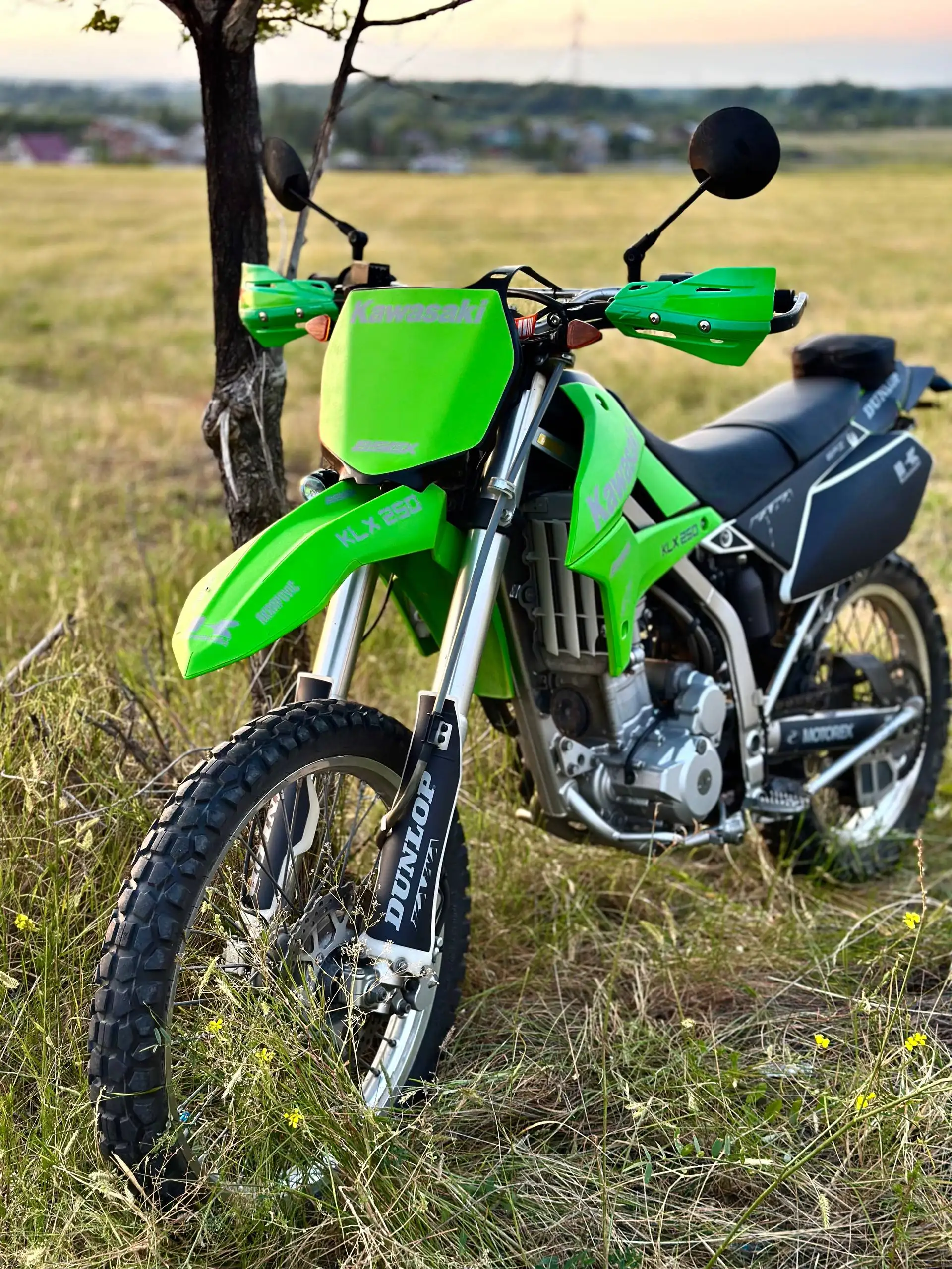 Продажа Kawasaki KLX 250 инжектор - Мотоциклы (Авто) в Орск
