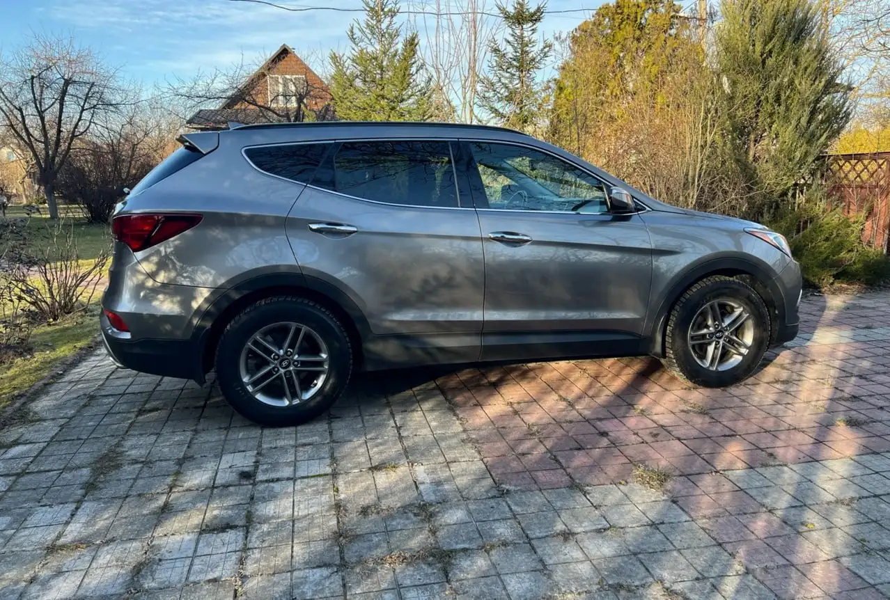 Продам Hyundai Santa FE 2017 года - Авто в Орск