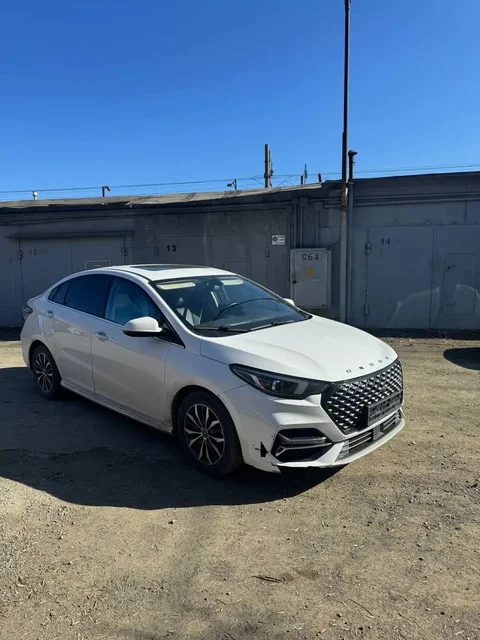 Продажа автомобиля 2023 года, пробег 150 тыс. км - Номера и регистрация в Орск