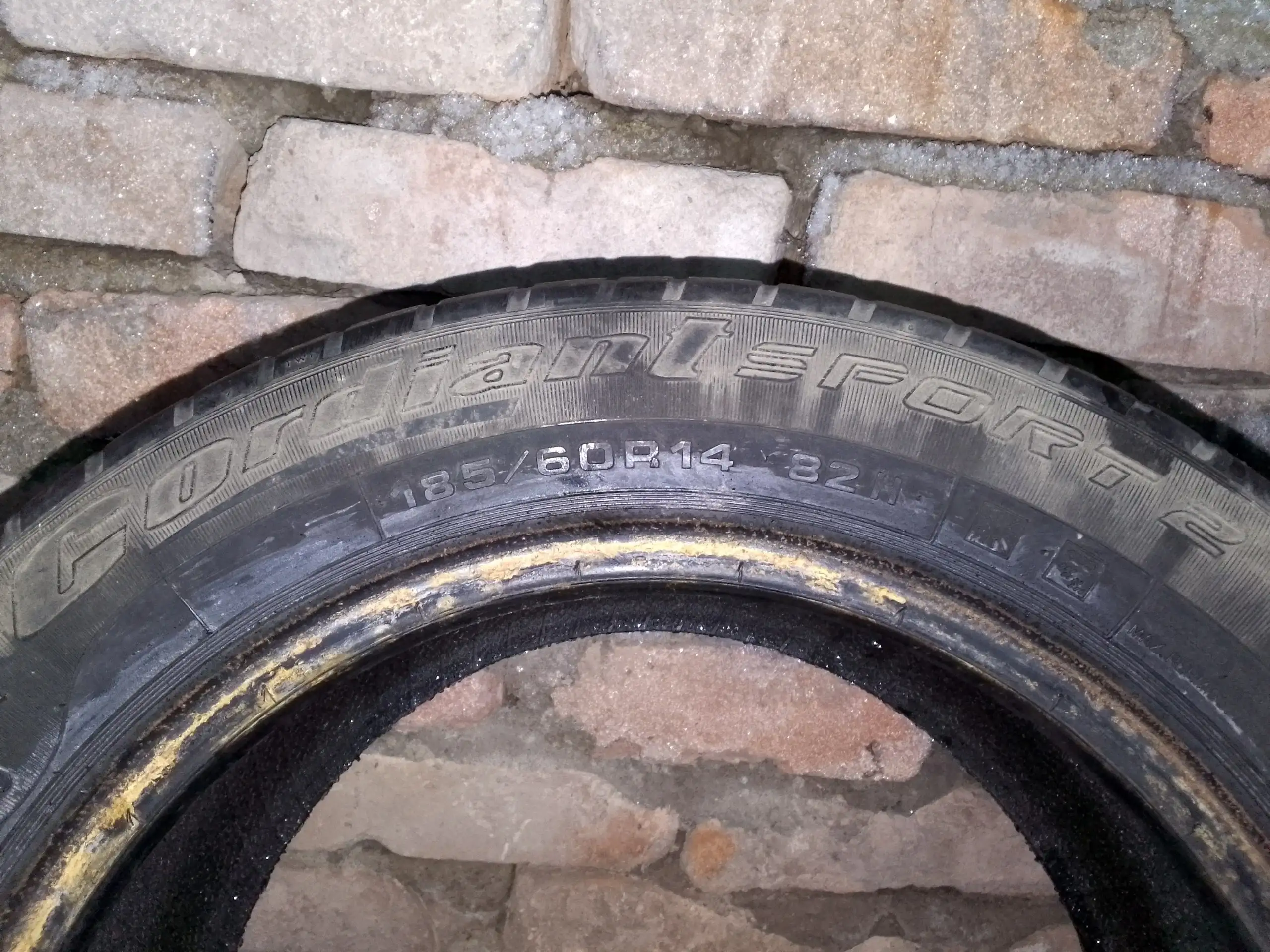 Продам шины R14 185/60 и 165/65 - Шины и диски (Авто) в Орск