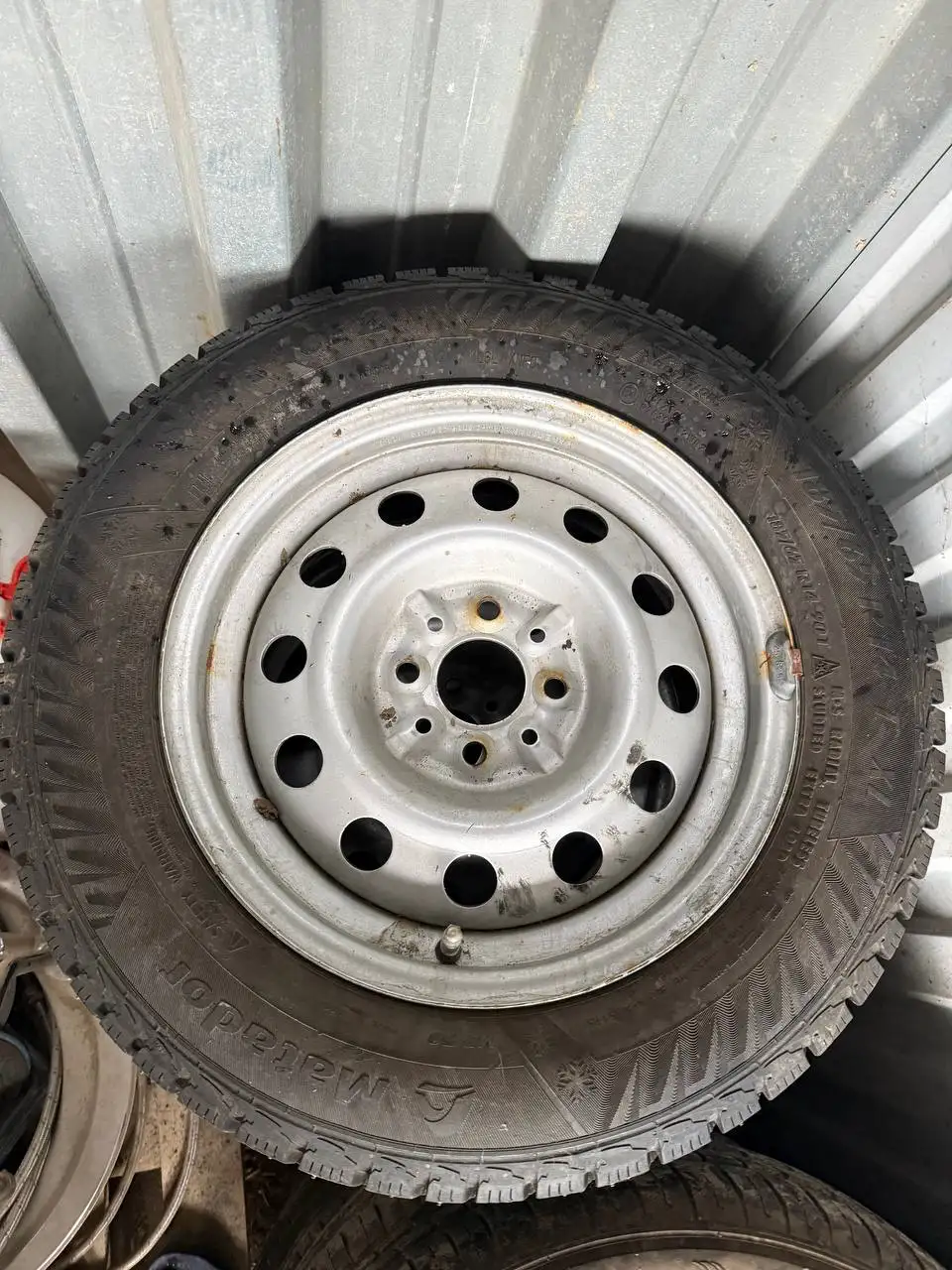 Шины лето-зима 14 радиус 15 - Шины и диски (Авто) в Орск