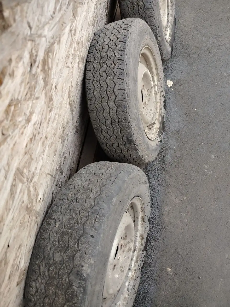 Продажа шин 175/70/R13 - Шины и диски (Запчасти) в Орск