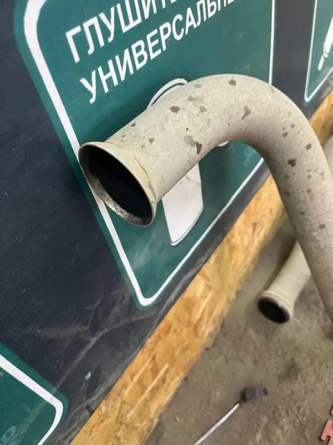 Резонатор и глушитель завод в хорошем состоянии - Кузовные детали в Орск